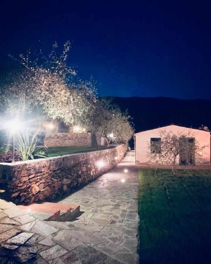 Casa Vacanze Gli Ulivi Borgomaro Exterior photo